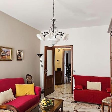 Appartamento La Casa Di Nonna Gina Alba  Esterno foto