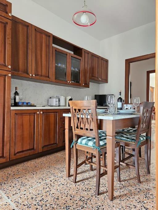 Appartamento La Casa Di Nonna Gina Alba  Esterno foto
