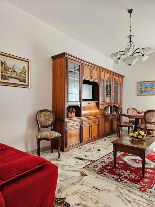 Appartamento La Casa Di Nonna Gina Alba  Esterno foto